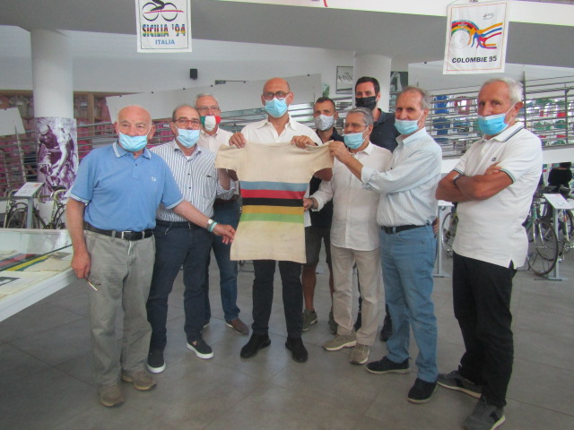 maglia iridata libero ferrario